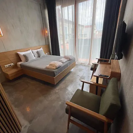 Ξενοδοχείο Warszawski